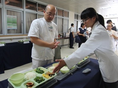 住院治療餐推廣 寓教於樂守護病人健康