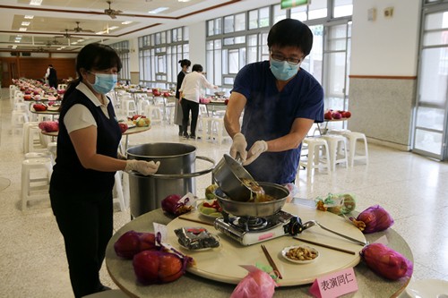 歲末感恩志工餐會　溫馨圍爐迎接新年頭