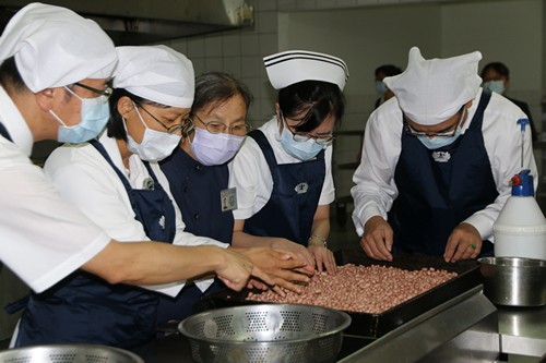 在地風味「好事花生」 為宗門精進添暖