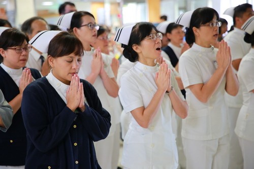 2018/10/01花蓮慈濟醫院日誌——大愛心相「印」　真情膚震為印尼海嘯祈福