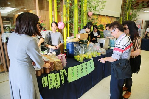 2018/10/08花蓮慈濟醫院日誌——「印」照「尼」我心　花蓮真情膚震殤用行動響應