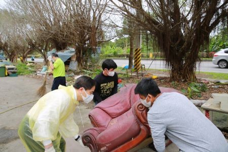 花蓮慈院歲末關懷大掃除　打造清潔健康新生活