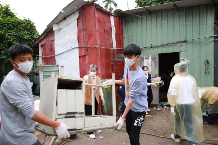 花蓮慈院歲末關懷大掃除　打造清潔健康新生活