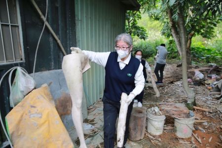 花蓮慈院歲末關懷大掃除　打造清潔健康新生活