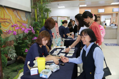 活動現場還有免費血糖檢測，讓民眾了解自己的血糖健康