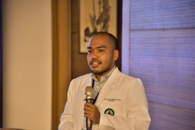Dr. Emilio 分享受訓過程與心得。