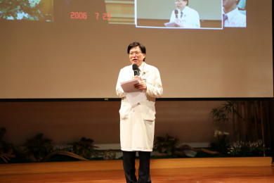 曾在十四年前以國防醫學院醫學系主任至花蓮慈院分享標準化病人經驗的臺北慈院院長趙有誠也代表大會致詞