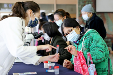 「醫檢師」常常隱身幕後，卻是為民眾治療疾病、把關健康不可或缺的重要人物
