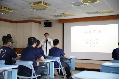 「感恩有您，讓往者安息；傷者安頓；生者安心。」四月十二日上午，花蓮慈濟醫院與花蓮縣消防局舉辦首場創傷壓力檢測講座。