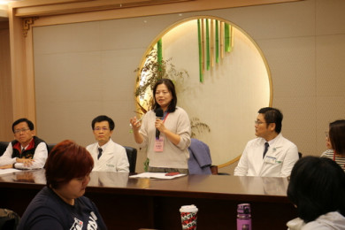 衛福部保護服務司簡任視察林春燕表示，呼籲工作夥伴們從及早介入的角度來預防孩童受虐