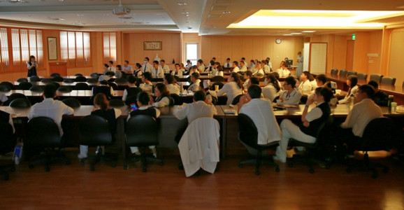 全院緊鑼密鼓迎戰評鑑　五場共識教育訓練陸續登場