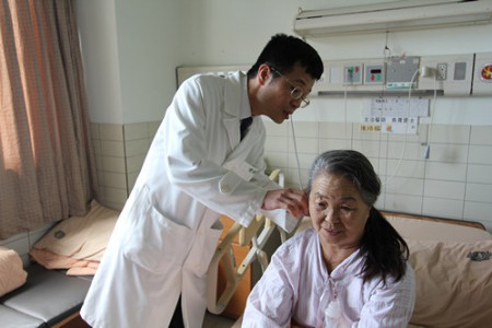 偏鄉醫療愛接力　白袍之志守護健康