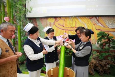 美國加州野火 花蓮慈院虔誠祈禱