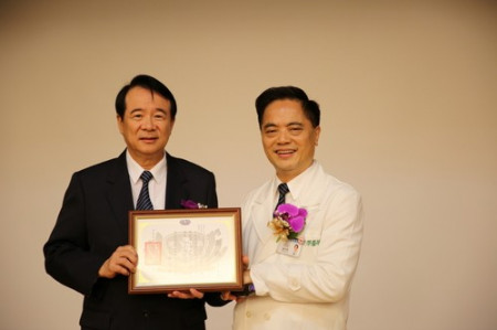 癌症治療新趨勢　日籍精準醫療專家分享重粒子精準醫療