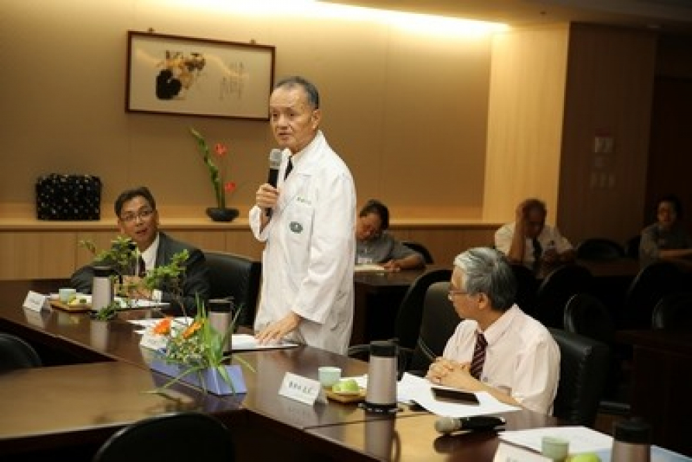 林俊龍執行長指出，建構安寧療護遠距整合性照護服務平台的主因是心蓮病房一床難求，以及病人希望回家